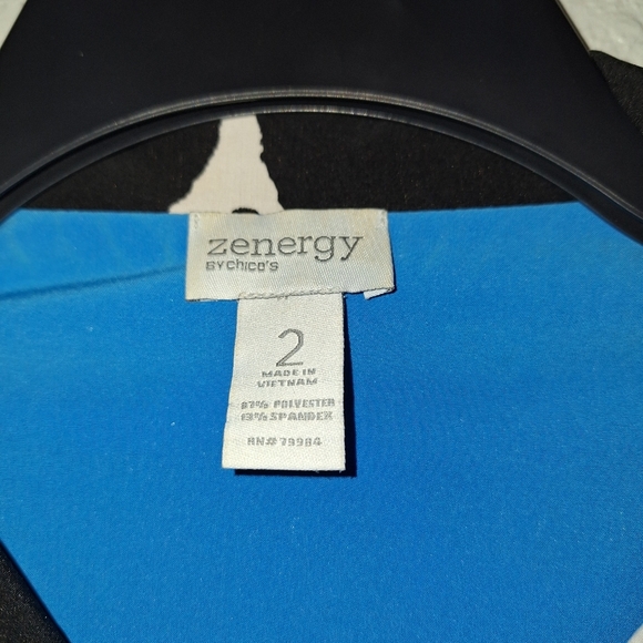 Chico's Zenergy Size 2  Large Black Design Reversible Windbreaker - Picture 8 of 8